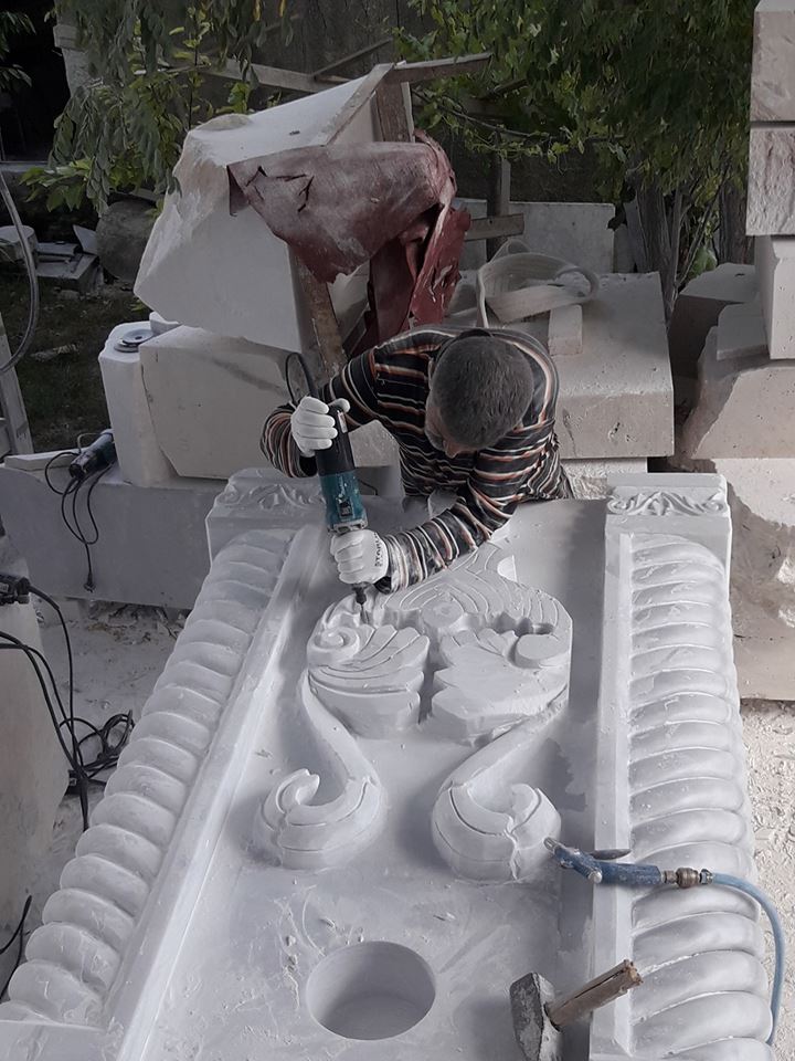 Mermer çesme çalışması