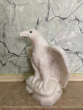 Mermer Kartal heykeli-850
