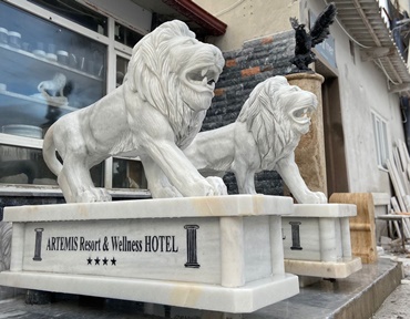 ASLAN HEYKELİ -1100