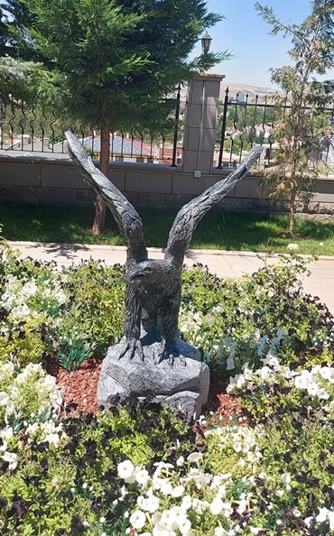 Mermer kartal heykeli-989