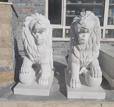 Mermer lion aslan heykeli- marmaris