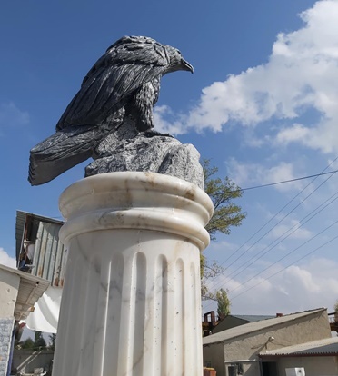 Mermer Kartal heykeli- tav mer